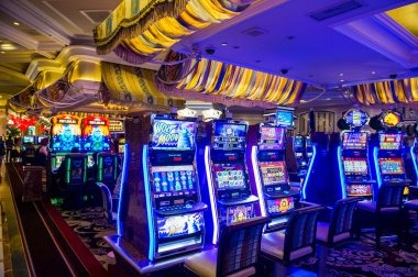 hoki 5000 live dealer studio with multiple camera angles
